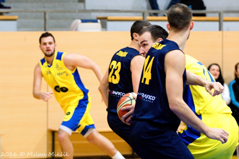 Český pohár SKB Zlín - BK Opava 40:104