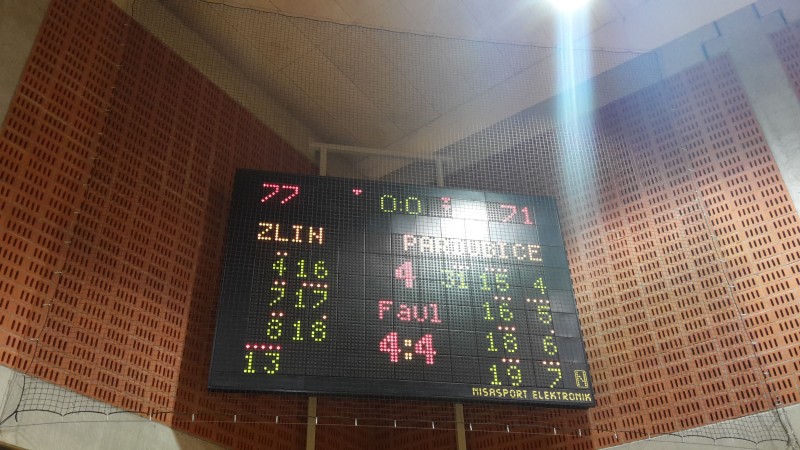 1.liga muži SKB Zlín - BK Pardubice 77:71