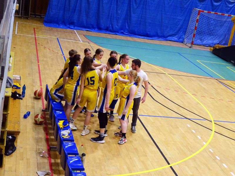 Dívky U17 na turnaji v Ostravě 